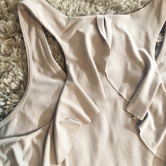 M Versona Tank Top Ruffle Flutter Camel Tan Sand - Picture 6 of 7